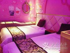 -白玉兰酒店(上海田子坊马当路地铁站店)