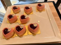 -大中华希尔顿酒店-念自助餐·嗨啤·小龙虾
