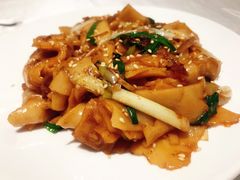 避风塘干炒牛河-十二粤味·顺德菜·烧鹅点心(五四广场店)