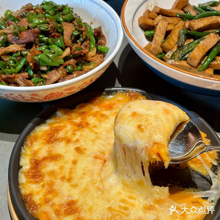 徐州本地人也排队的徐州菜！！好吃到无语！！