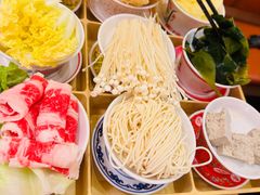 -绣园苏式火锅·开创者·腌笃鲜(大洋百货店)