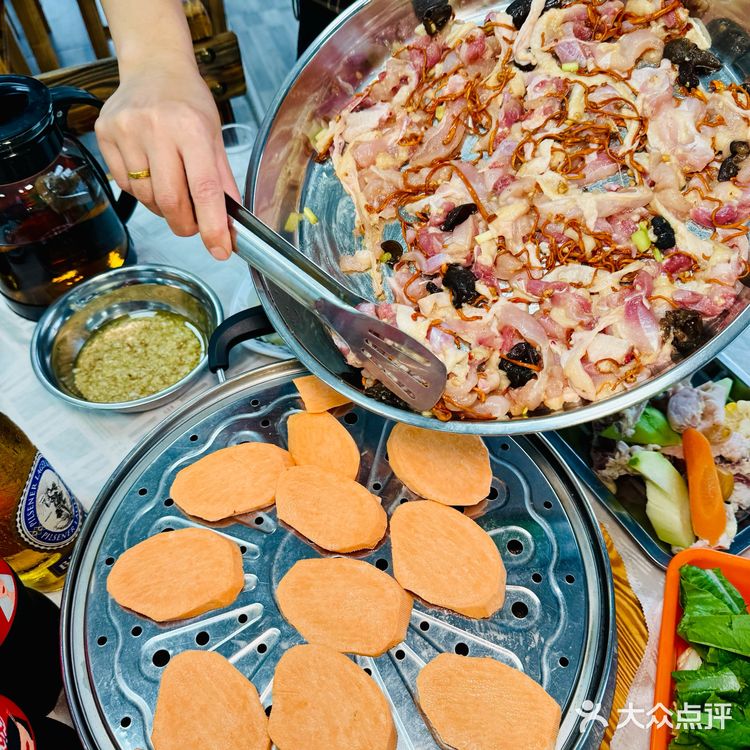 轮胎漏气，馋虫偶遇六十六的美味桑拿鸡