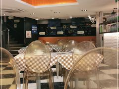 -新大咀港式茶餐厅(宝山万达店)