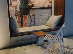 -Line 咖啡(石厦花园店)