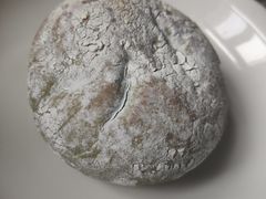柔软艾草麻薯面包-都恩客(高岛屋百货店)