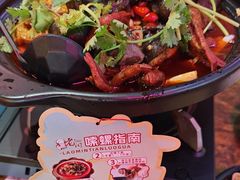 -老闵田螺馆·南昌特色小炒(梦时代店)