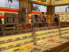 -爱视眸Eyeblling眼镜·依视路·蔡司镜片折扣店(百联南方商城购物中心)