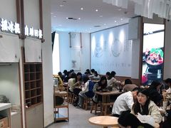 大堂-小满手工粉(杭州滨江龙湖店)