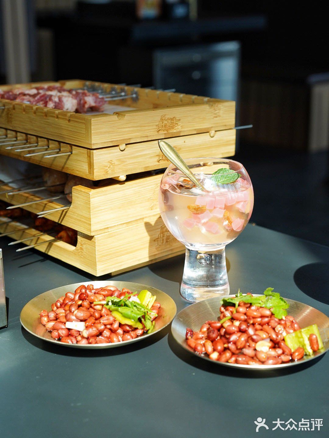 就好这一口烟火气满满的烧烤店 好唛士很过瘾