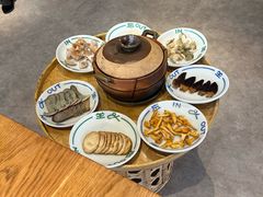-一坐一忘云南菜(嘉里中心店)