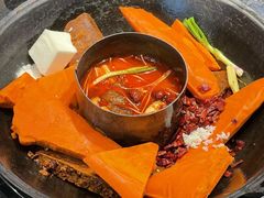 -渝里重庆火锅(航天城店)
