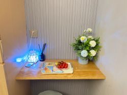 -PE SALON 