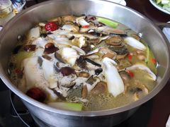-野菌皇海景野生菌火锅(滨海大道店)