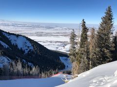 -丝绸之路山地度假区滑雪场