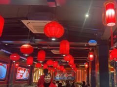 -爱你您·自家鱼塘·活水喷泉鱼火锅(八里店)