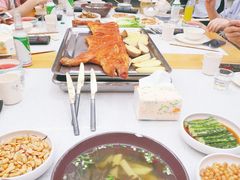 彝家酸辣汤-浮何烤铺(桐梓林店)