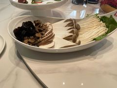鲜菌拼盘-德天雪花肥牛海鲜火锅(南苑东路店)