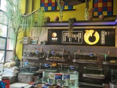 -黄泥岗·地道湖北菜(奥特莱斯店)