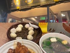 -佬钱湾仔(衣裳街店)