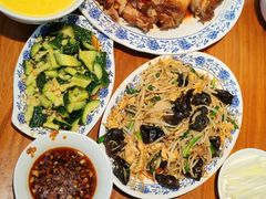 -老天桥酱肉烧饼夹肘子(天桥店)
