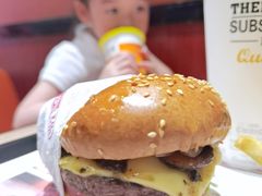 -The Habit Burger Grill 哈比特汉堡(爱琴海店)