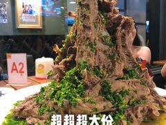 -席娜卡琳火车铁道夜市