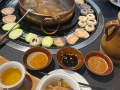 -阿山卓·野生菌火锅·纳西火塘烤肉