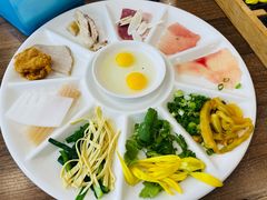 -维笙望湖·天膳源蒙自过桥米线