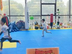 -健成运动中心·体适能跆拳道少儿格斗体考跳绳