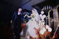 -艾朵婚纱