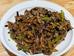 尖椒炒茄子丝-方城小吃店