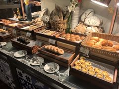 -深圳富苑皇冠假日套房酒店