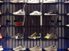 -阿迪达斯(武林银泰三叶草店)