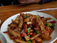 -茅屋大酒店