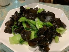 木耳炒上海青-新疆伊宁远征餐厅