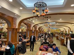 大堂-清真·玛丽亚新疆菜主题餐厅(浙江中路店)