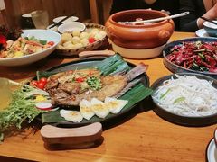-老滇山寨•云南特色菜•地方菜•民族风情歌舞表演(金碧店)