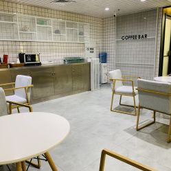 -AYO SALON