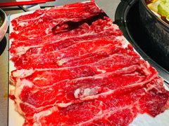 -伴山牛贵州黄牛肉火锅·苗疆非遗艺术餐厅(上海首店)