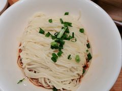 -诚铭记·虾仁汤包·成都小吃(融创店)