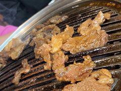 -汉城烤肉·黑金冠(华山路店)