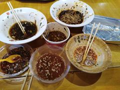 -八一路好吃街(雨田商务大厦店)