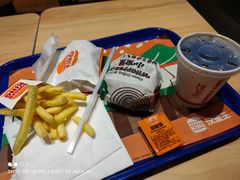 -汉堡王(下沙银泰店)