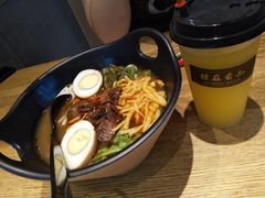 -桂在香知桂林米粉(南岗松雷店)