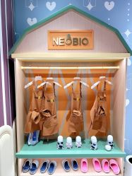 -奈尔宝家庭中心·亲子早教·派对餐厅(北京东坝万达店)