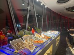 自助取餐区-广州塔璇玑地中海自助旋转餐厅