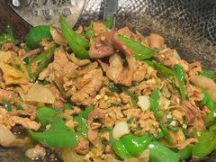-费大厨辣椒炒肉(高铁吾悦广场店)