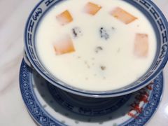 桃胶芒果牛奶-老廣糖水铺(乐汇城店)