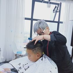 -起点潮色造型