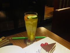 -许榴香西餐厅(台东步行街店)